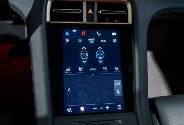 Porsche Taycan Turbo S Sport Turismo = Carbon = Гаранция, снимка 11 - Автомобили и джипове - 53524111