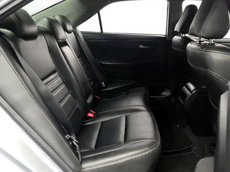 Toyota Camry Camry Hybrid Le, снимка 12 - Автомобили и джипове - 54945452