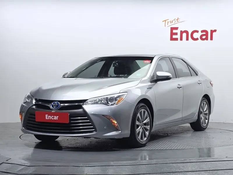 Toyota Camry Camry Hybrid Le