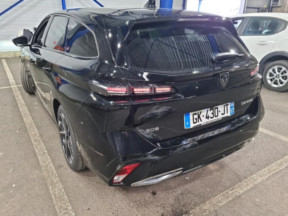Peugeot 308  SW 1.5BlueHdi 130 ALLURE  - изображение 3