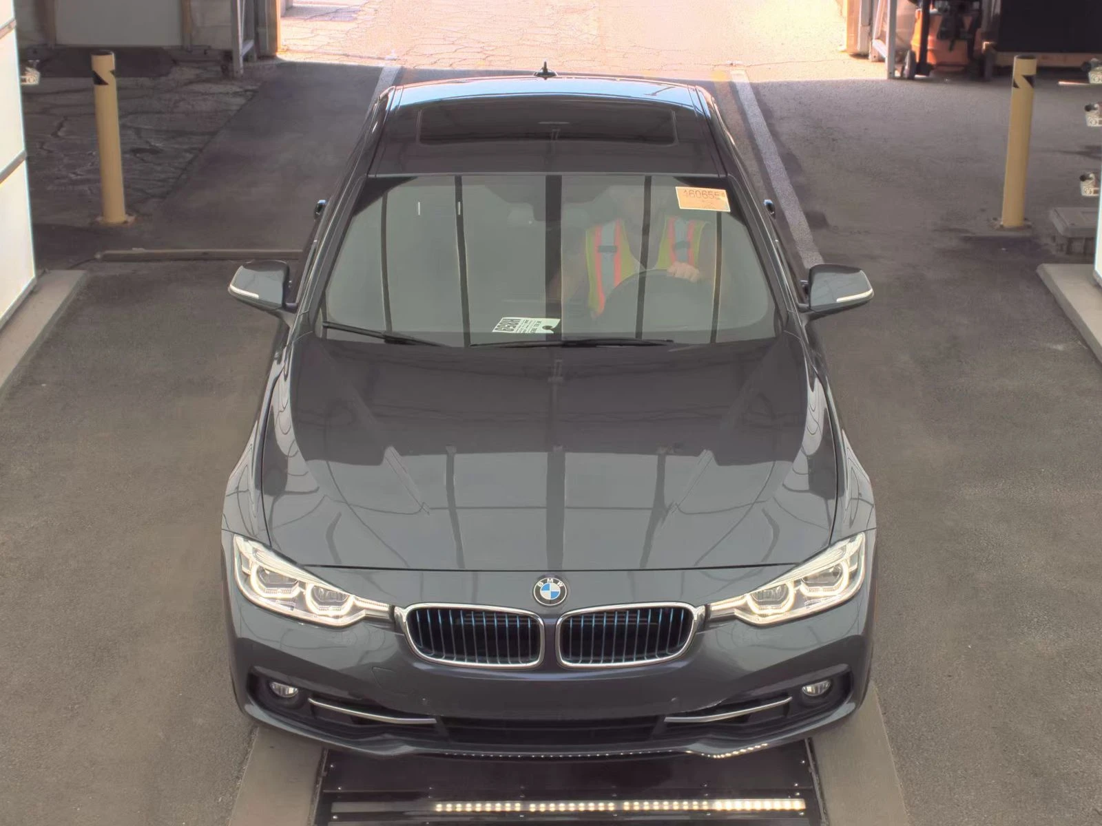 BMW 330 Е* CARFAX * АВТО КРЕДИТ - изображение 2