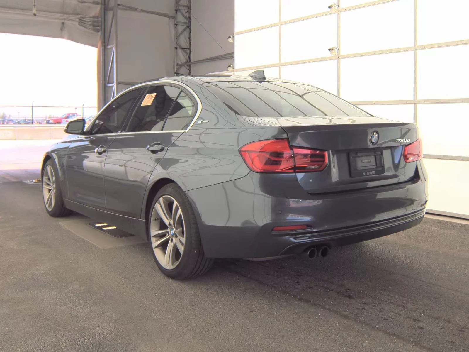 BMW 330 Е* CARFAX * АВТО КРЕДИТ - изображение 4