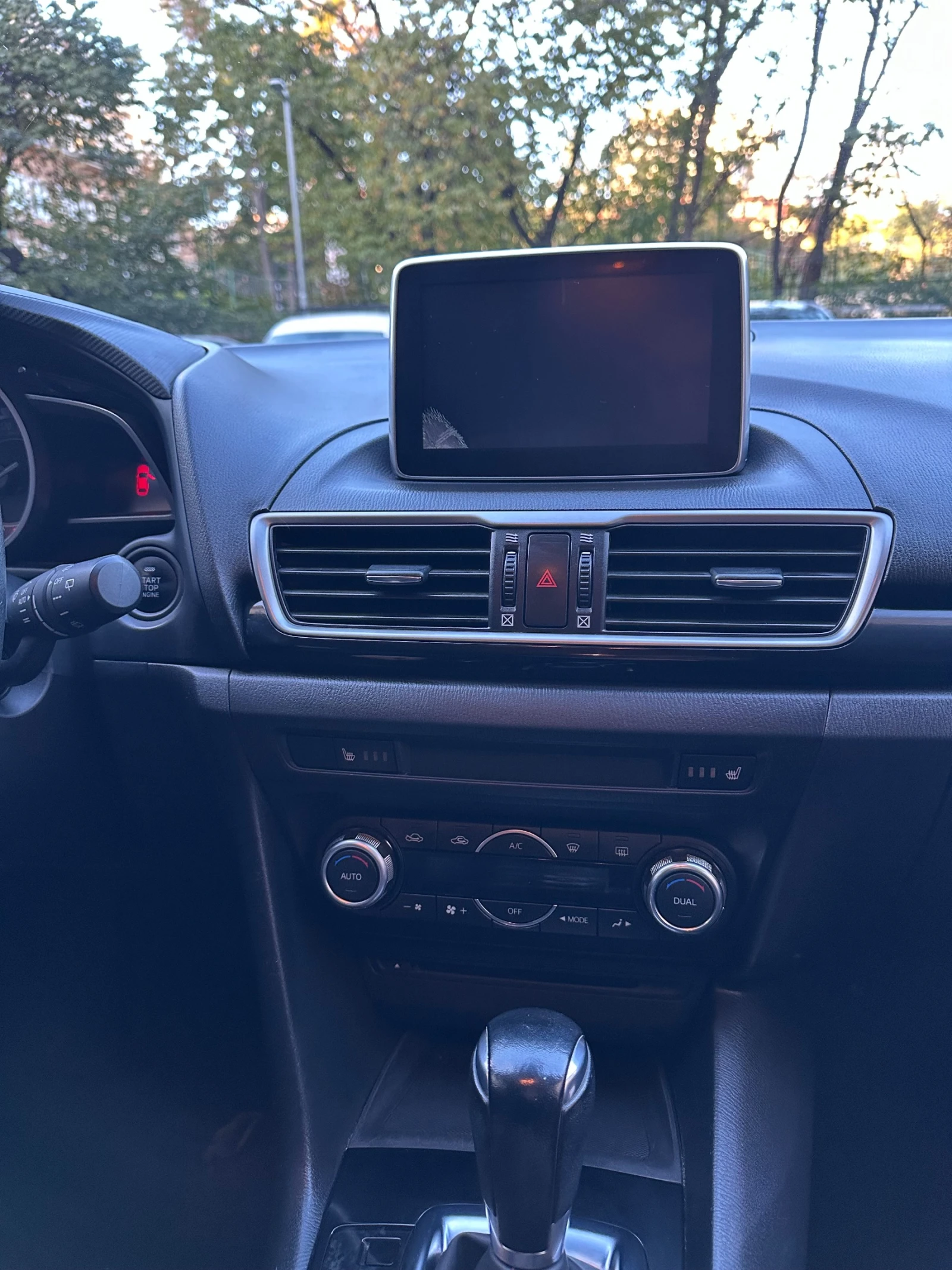 Mazda 3 | Mobile.bg   13