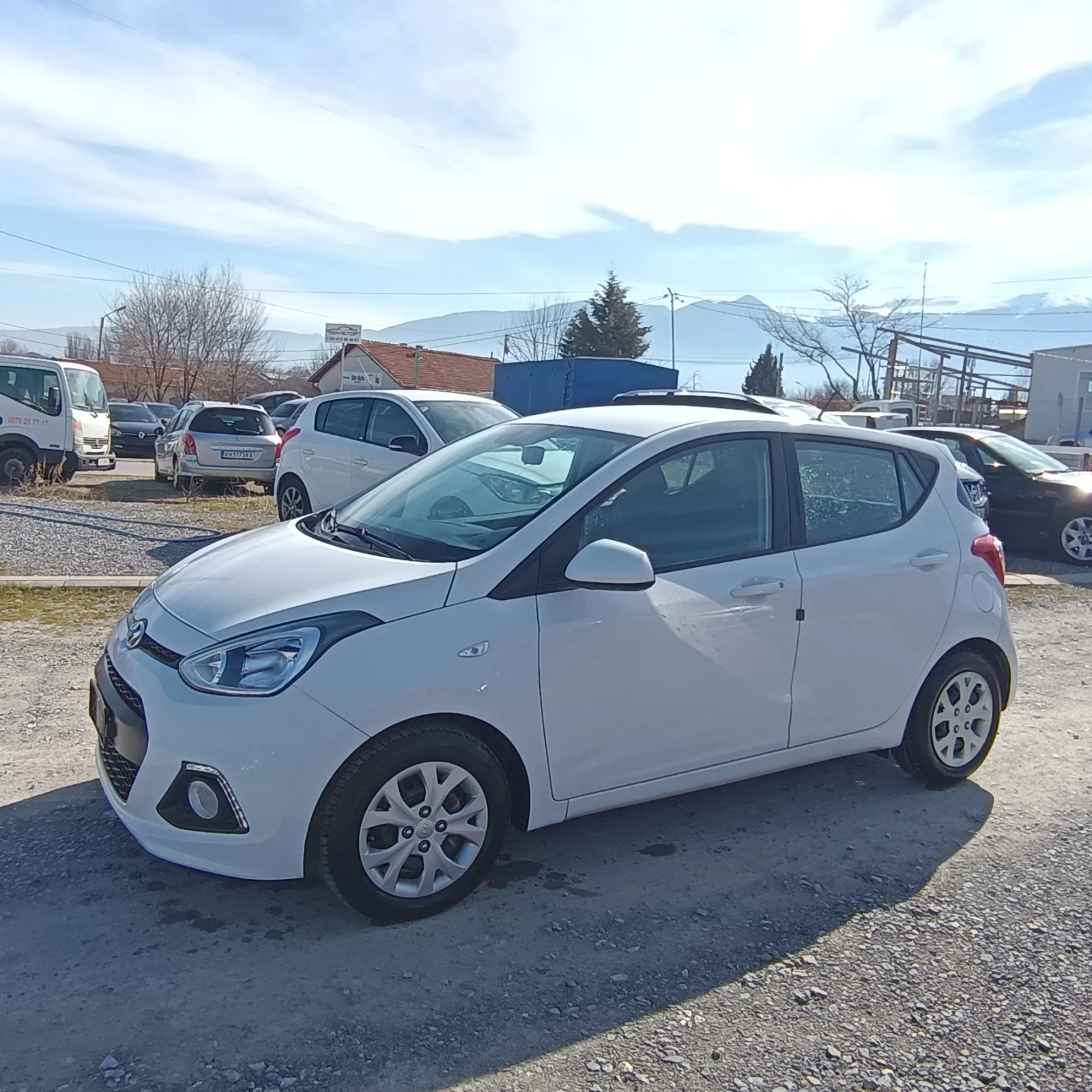 Hyundai I10 Автоматик, снимка 6 - Автомобили и джипове - 53836886