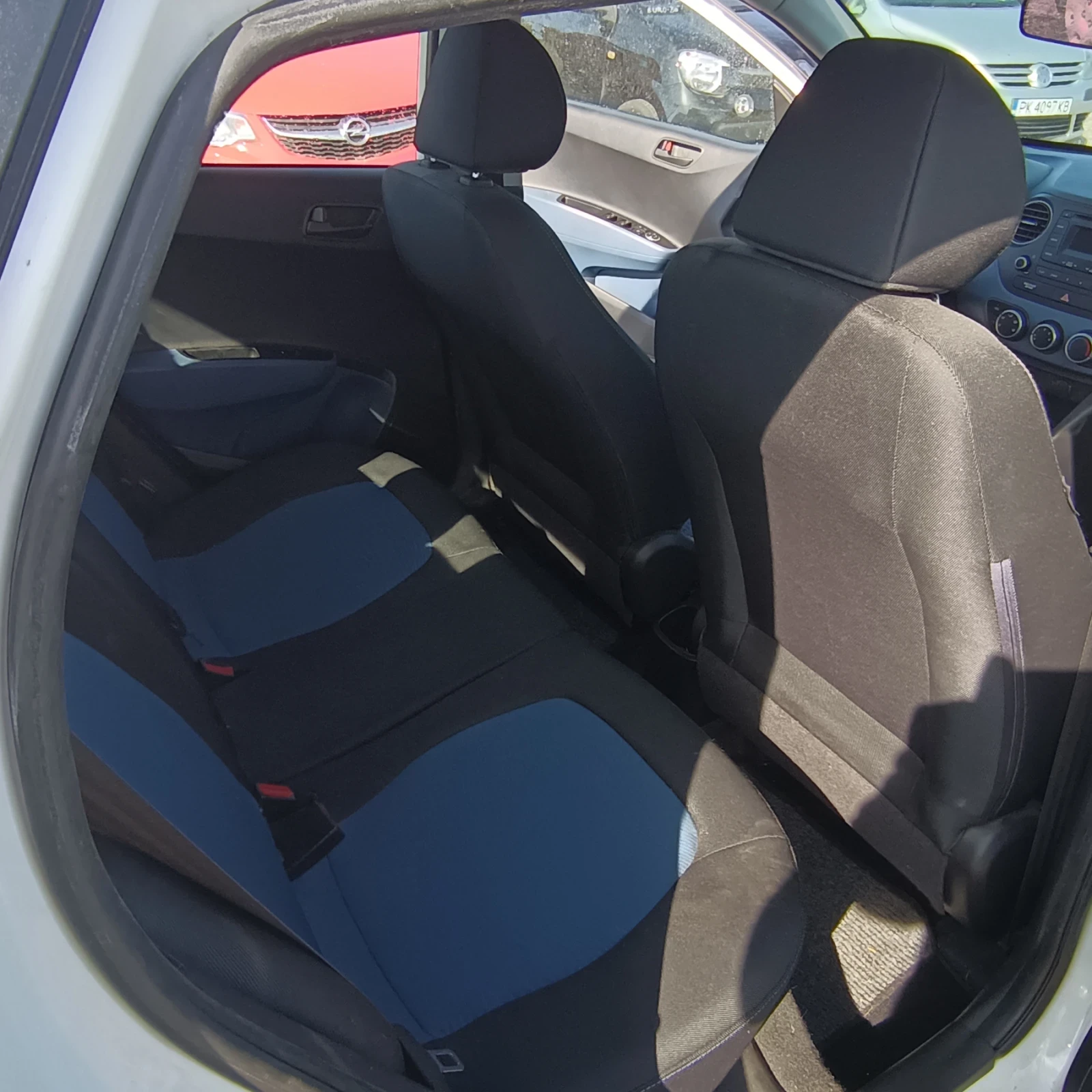 Hyundai I10 Автоматик, снимка 11 - Автомобили и джипове - 53836886