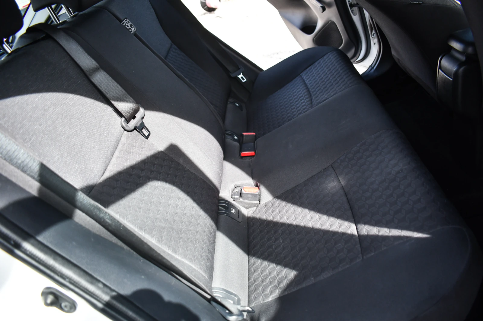 Toyota Yaris N1 гаранция до 2033, снимка 11 - Автомобили и джипове - 53797309