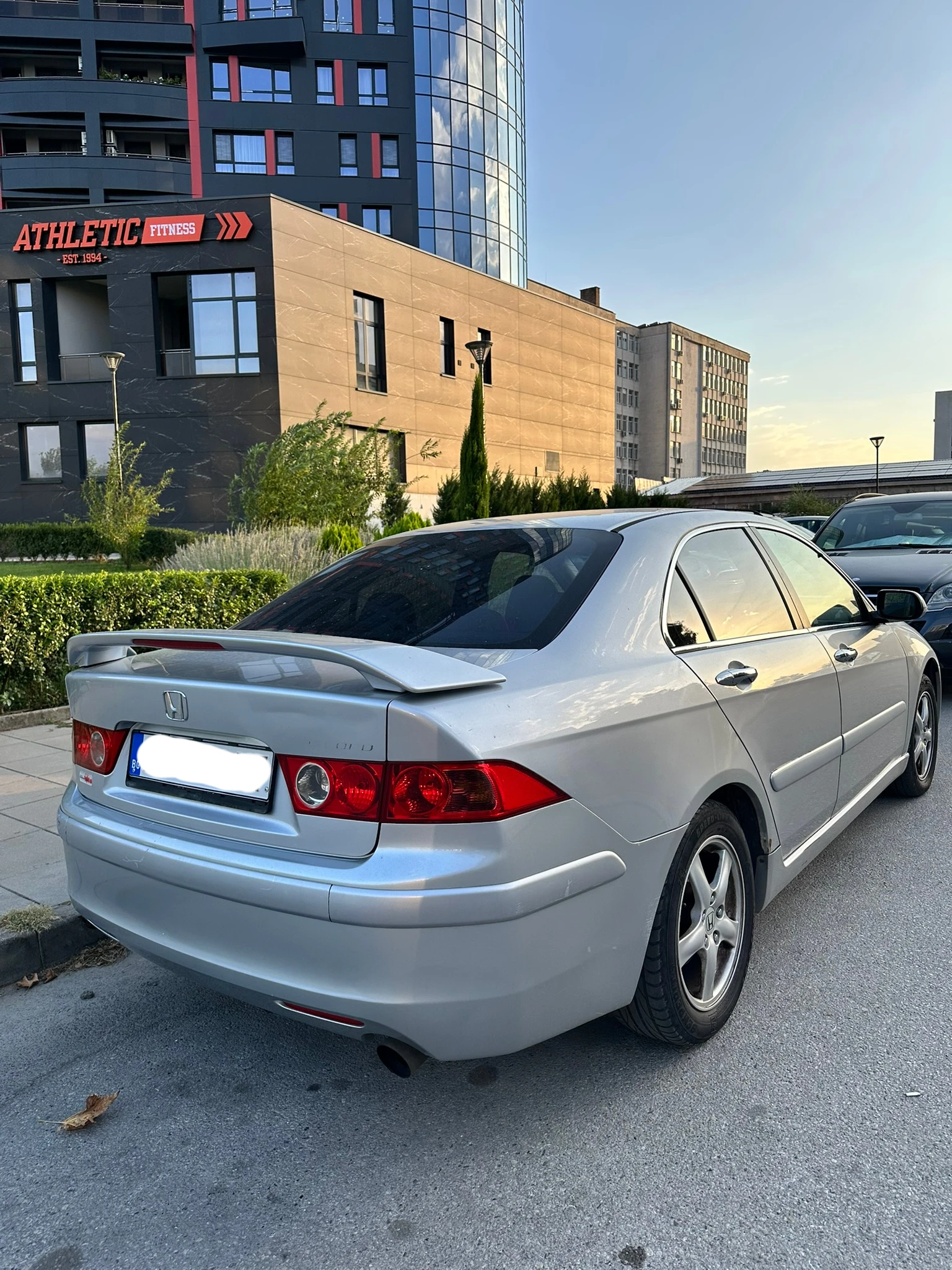 Honda Accord 2.0i-VTEC, снимка 7 - Автомобили и джипове - 53981209