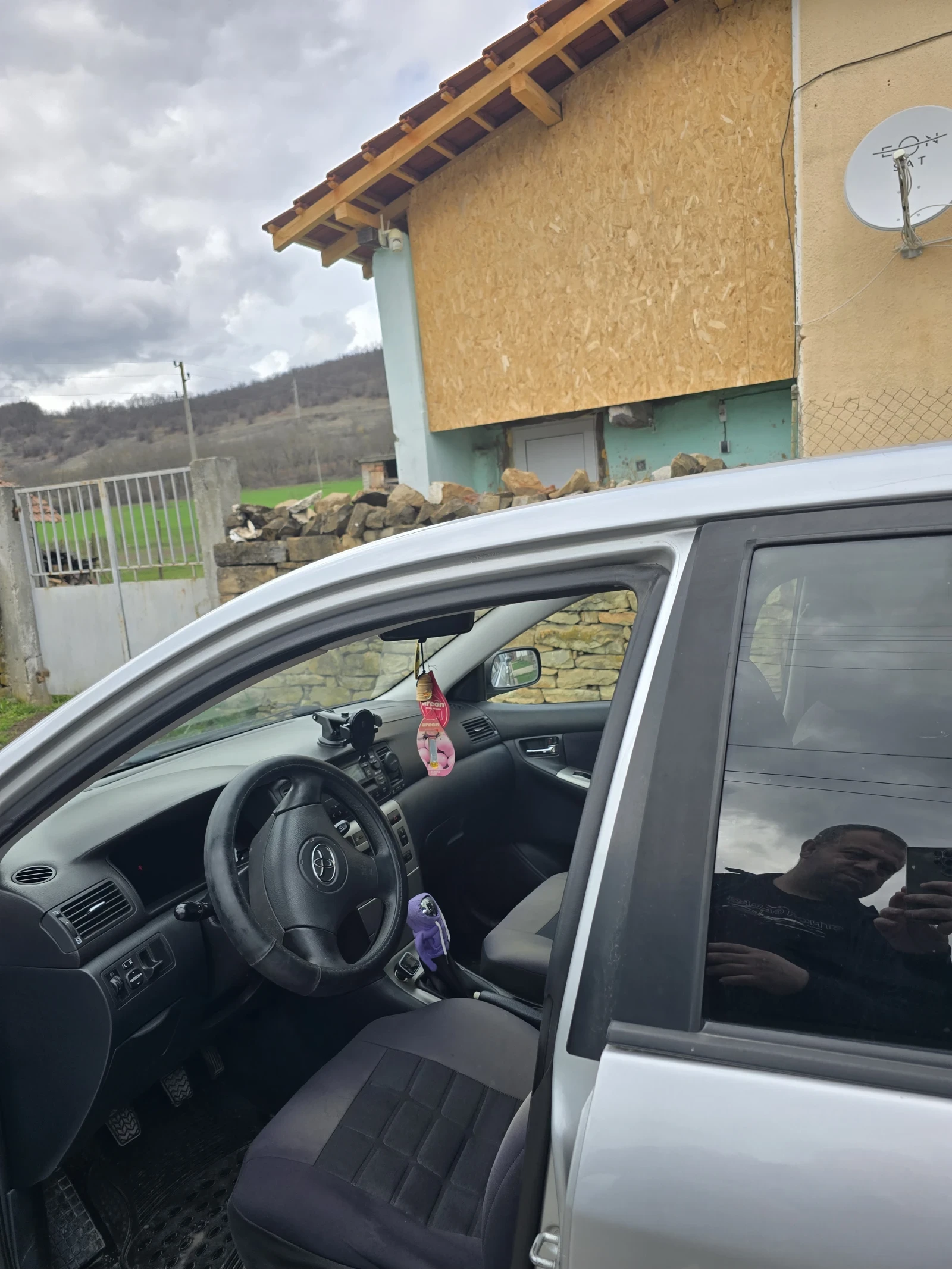 Toyota Corolla, снимка 5 - Автомобили и джипове - 54006529