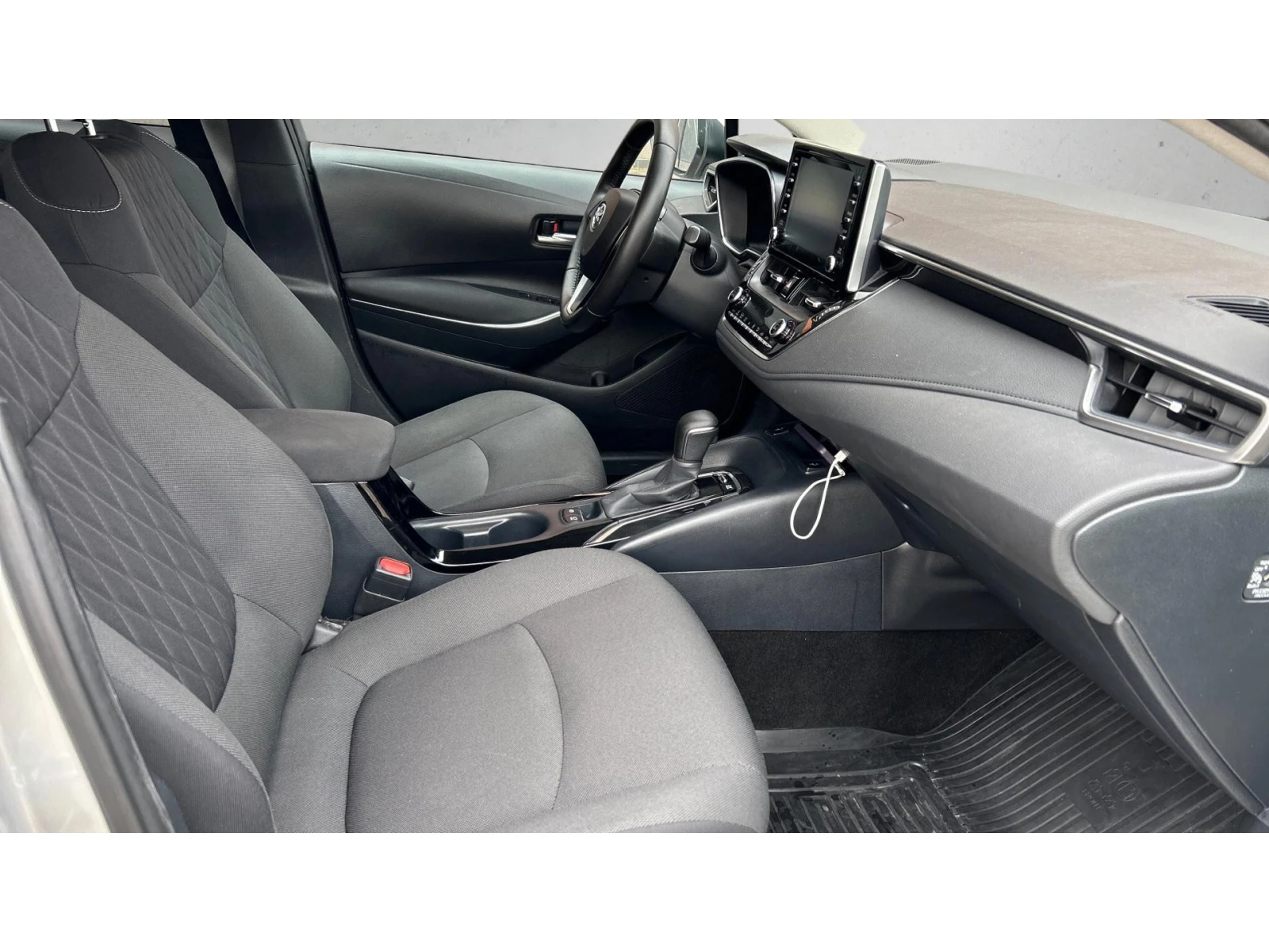 Toyota Corolla 1.8 HSD, Месечна вноска от 244  , снимка 10 - Автомобили и джипове - 54114441