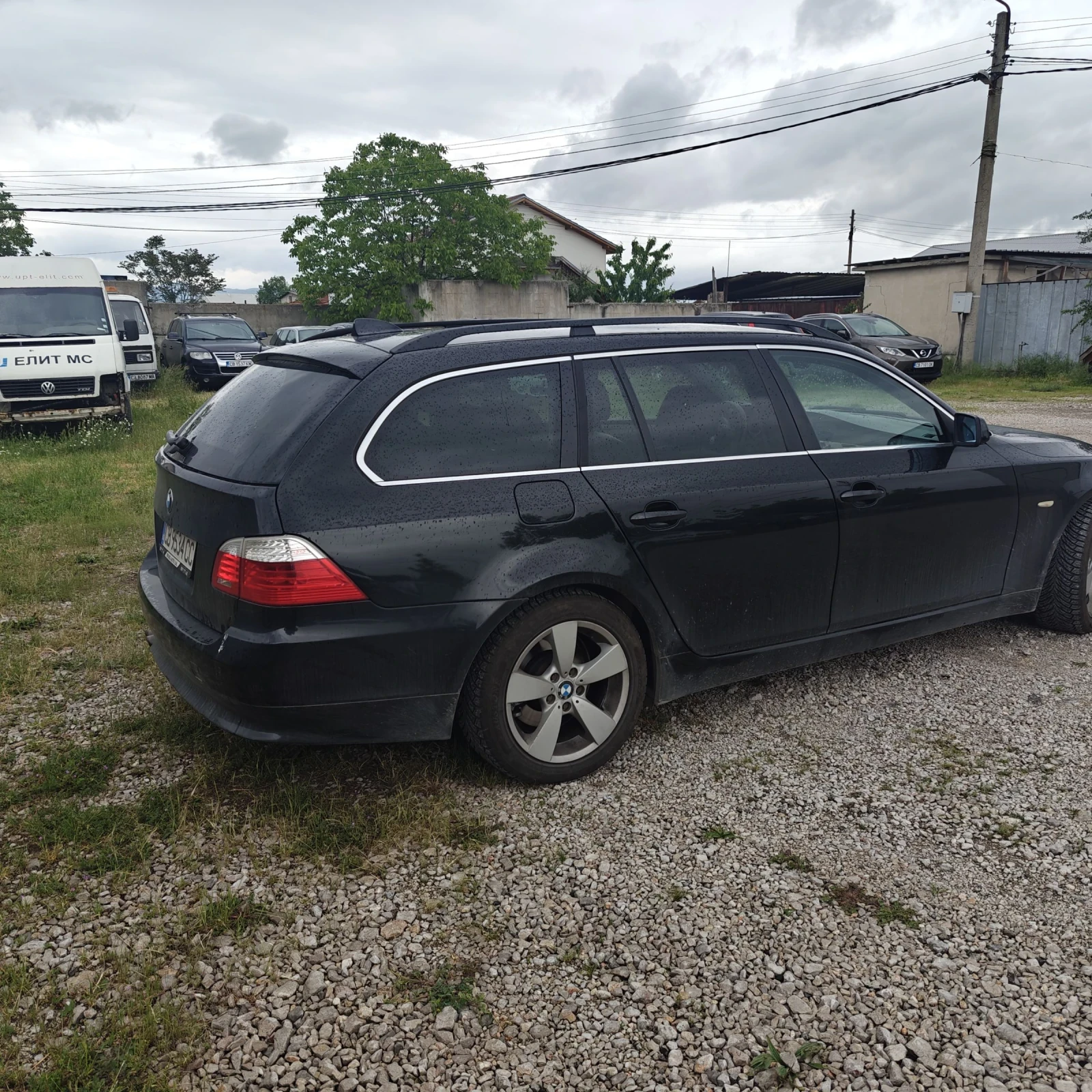 BMW 530 Xi, снимка 3 - Автомобили и джипове - 54235771