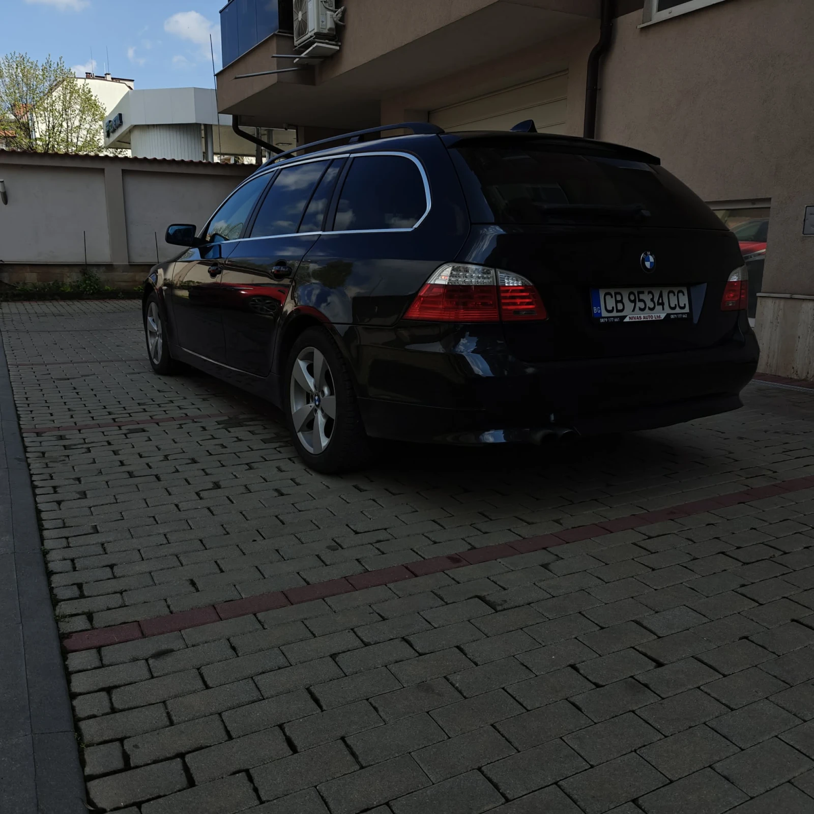 BMW 530 Xi, снимка 5 - Автомобили и джипове - 54235771