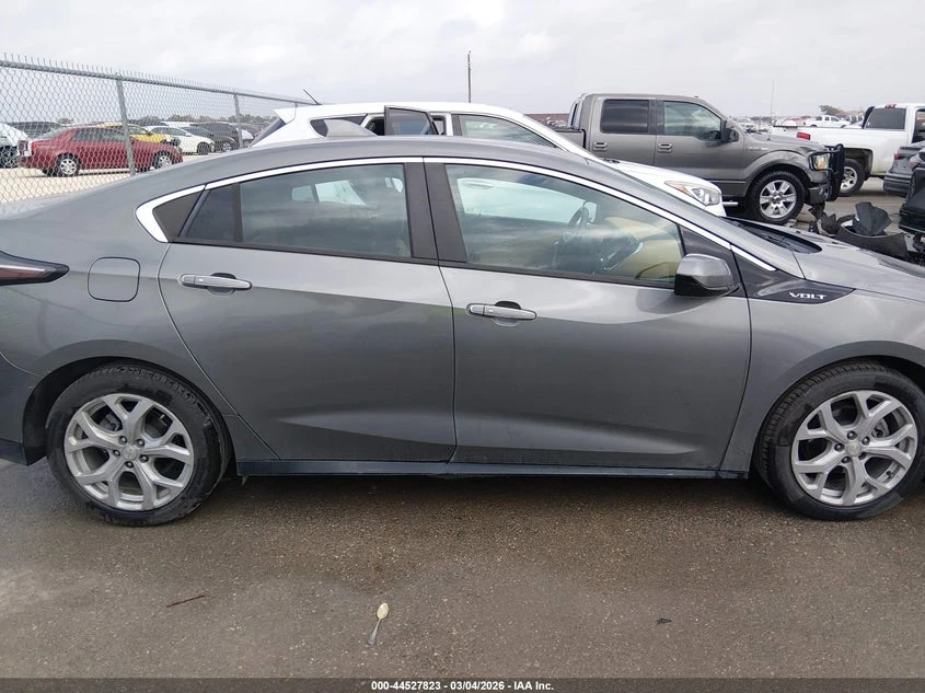 Chevrolet Volt 1.5l Premier, снимка 13 - Автомобили и джипове - 54446298