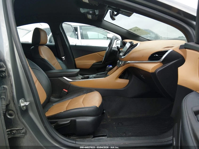 Chevrolet Volt 1.5l Premier, снимка 5 - Автомобили и джипове - 54446298