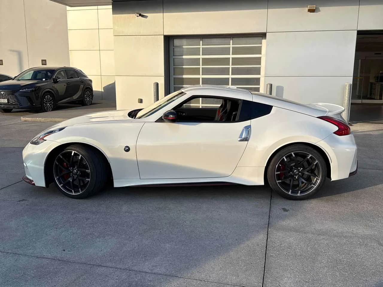 Nissan 370Z NISMO PACK* АЛКАНТАРА* BOSE* ПЪРВИ СОБСТВЕНИК* , снимка 3 - Автомобили и джипове - 54865527