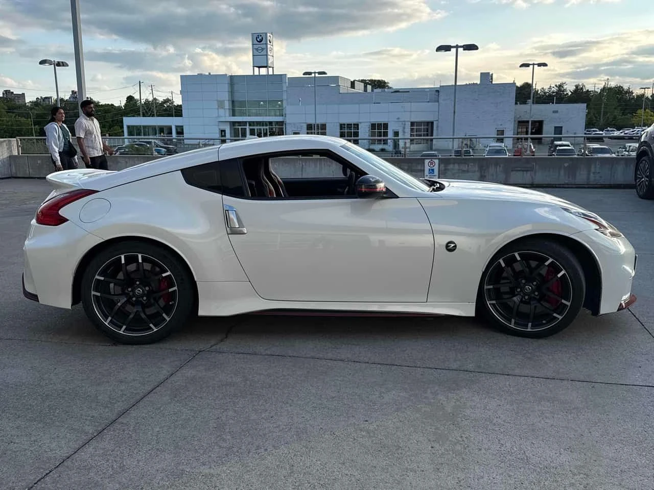 Nissan 370Z NISMO PACK* АЛКАНТАРА* BOSE* ПЪРВИ СОБСТВЕНИК* , снимка 4 - Автомобили и джипове - 54865527