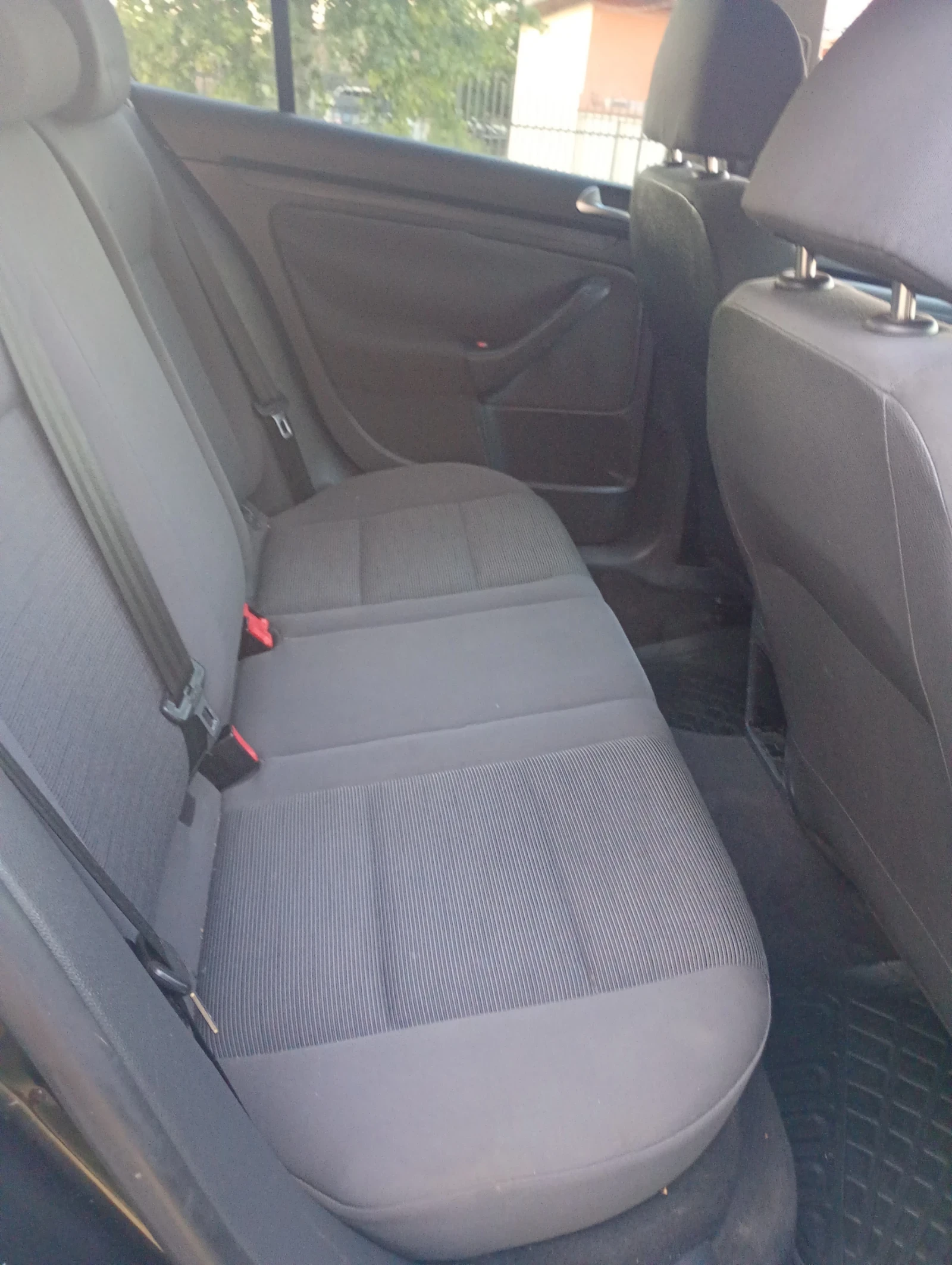VW Golf 1.9тди 90 коня , снимка 7 - Автомобили и джипове - 55010127