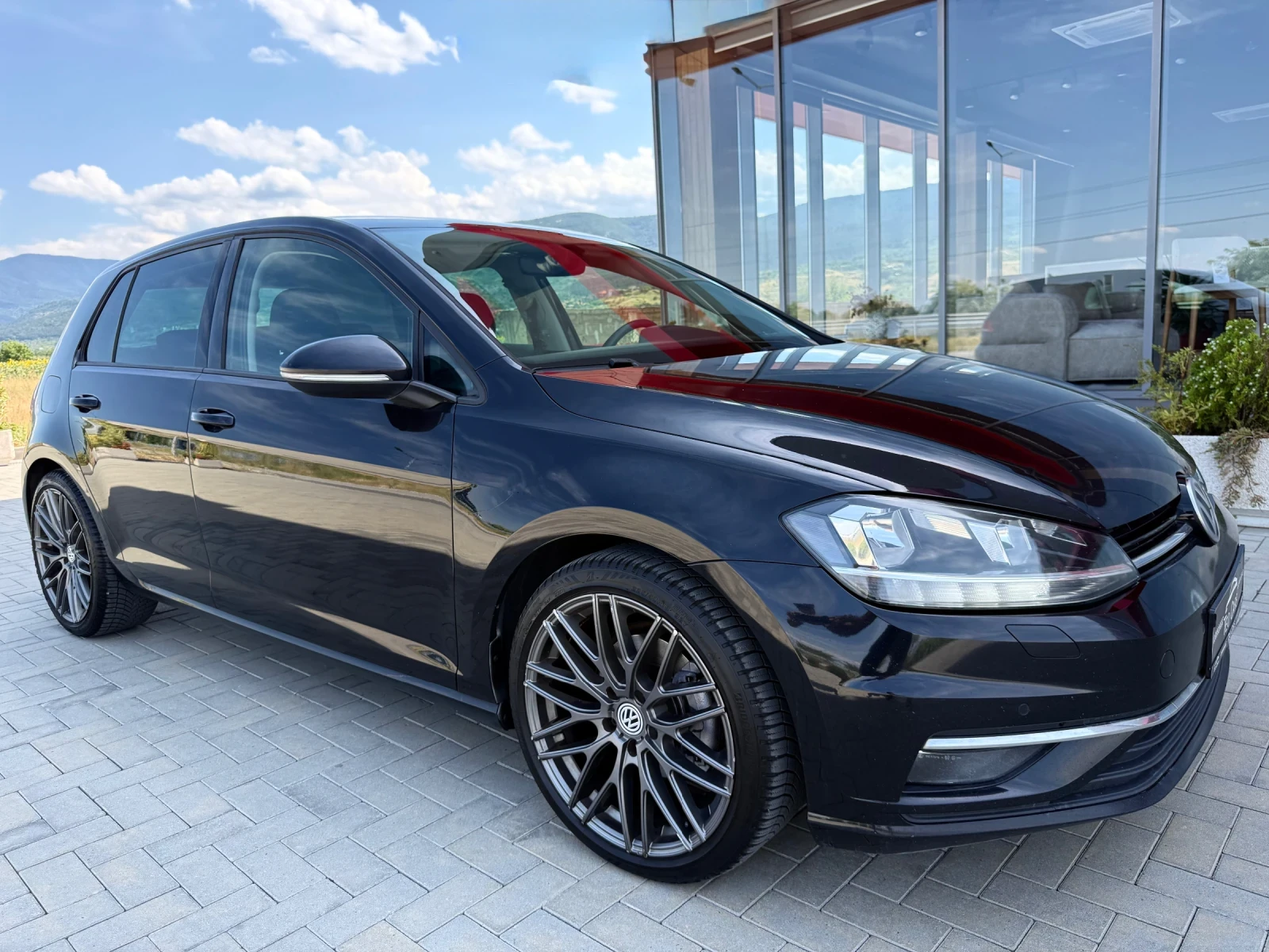 VW Golf VII 2.0 TDI 150к.с FACELIFT / HIGHLINE / CAMERA 