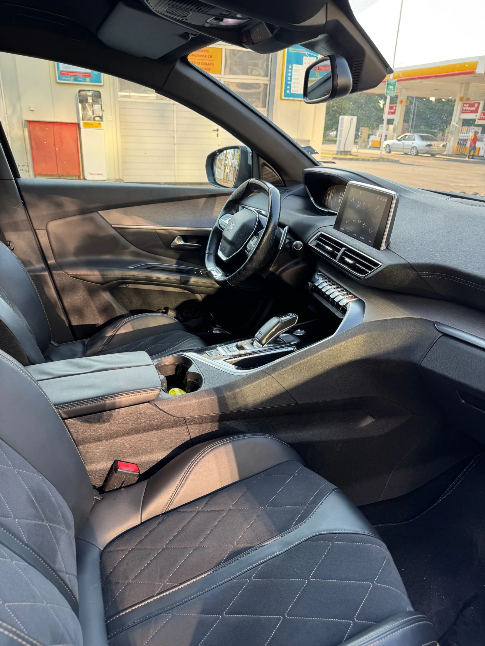 Peugeot 3008 2.0HDi GT Line, снимка 5 - Автомобили и джипове - 55630779
