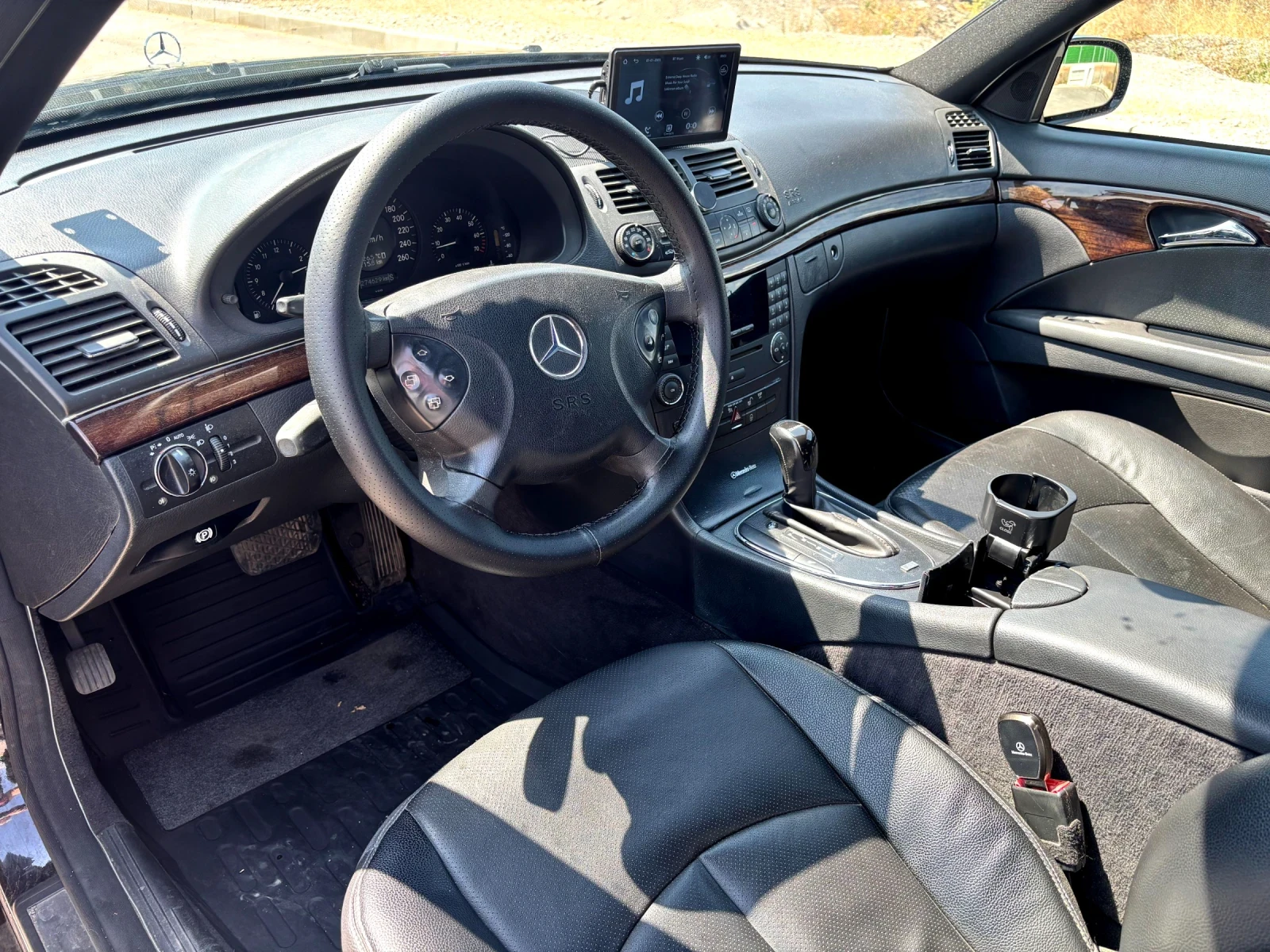 Mercedes-Benz E 200 1.8 NGT, снимка 9 - Автомобили и джипове - 55793195