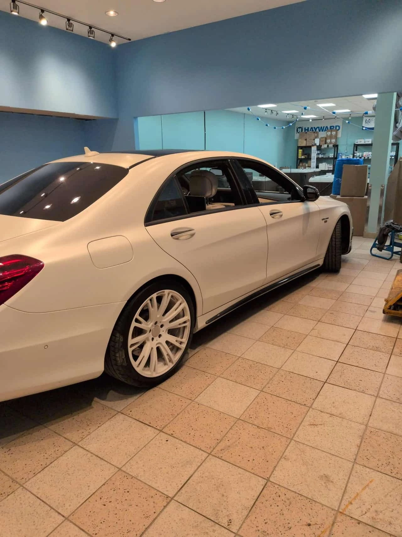Mercedes-Benz S 63 AMG 4MATIC * FULL BRABUS BUILD* 45, 713 KM ПРОБЕГ!* , снимка 3 - Автомобили и джипове - 56254414