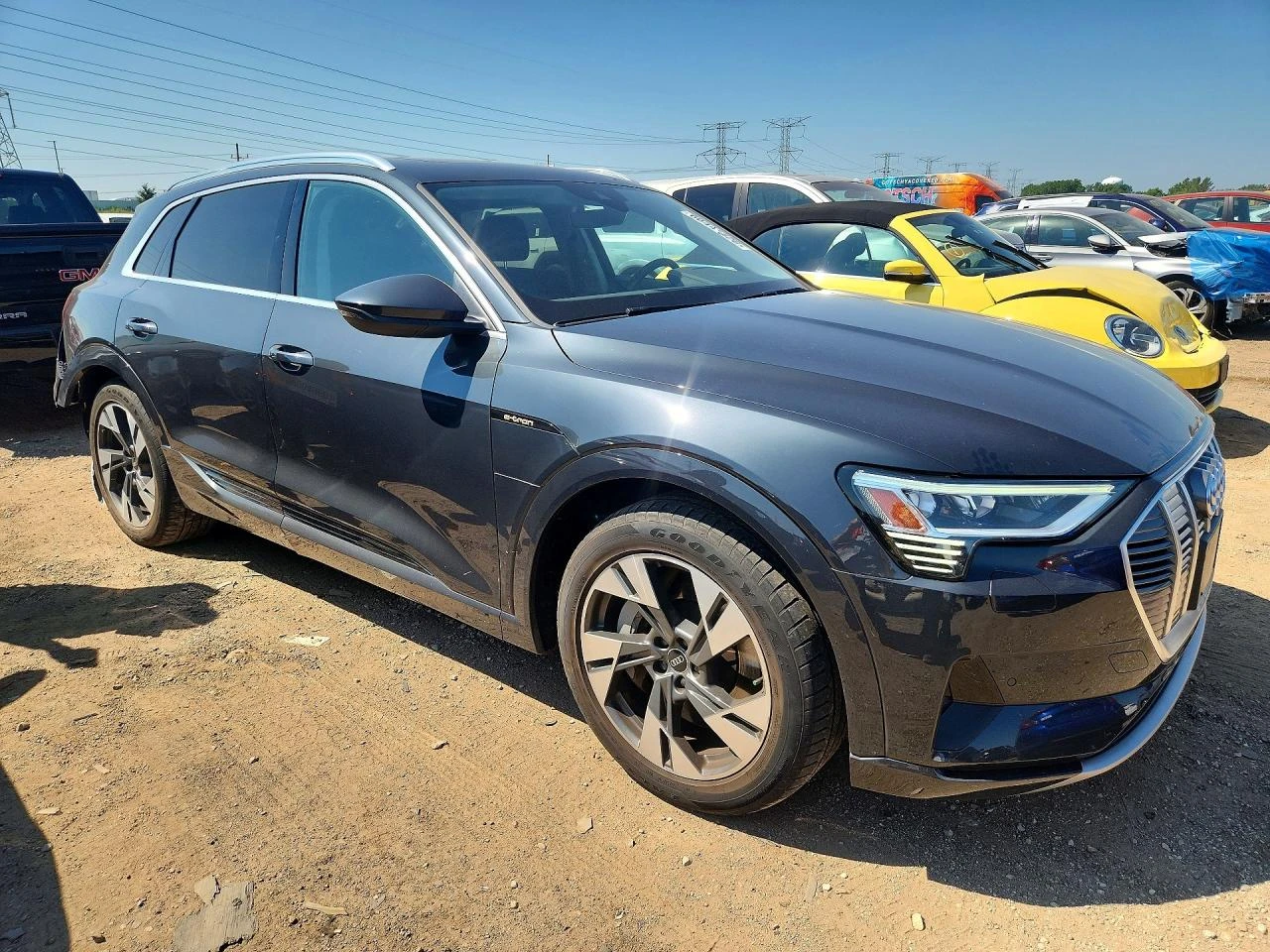 Audi E-Tron Premium, снимка 4 - Автомобили и джипове - 56314690