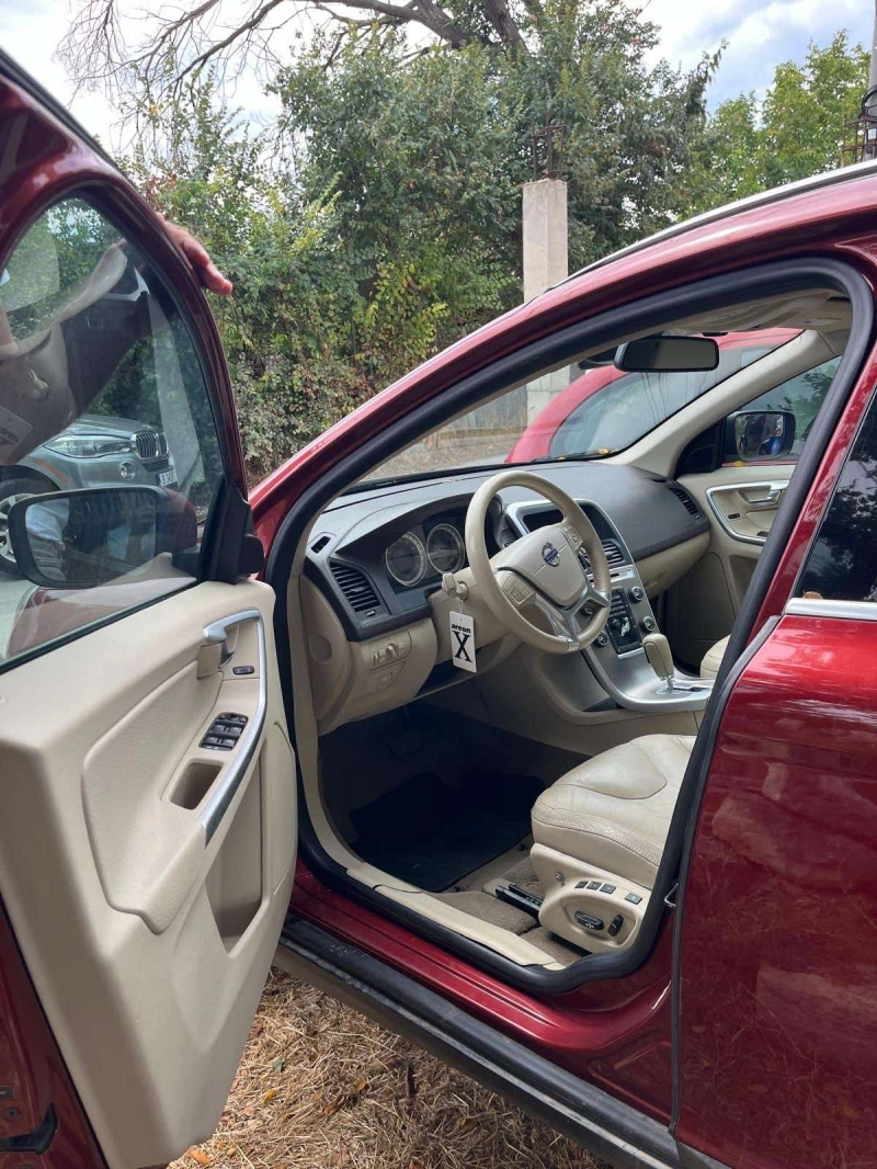 Volvo XC60 3.2 2wd, снимка 8 - Автомобили и джипове - 52056761