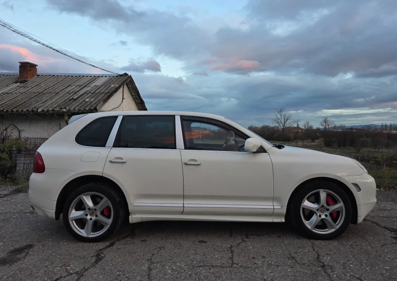 Porsche Cayenne 4.5 Turbo GTS Пакет, снимка 6 - Автомобили и джипове - 52486131