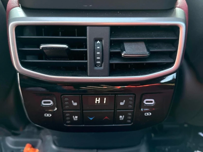 Lexus RX 500h * CARFAX * БЕЗ ПЪРВОНАЧАЛНА ВНОСКА, снимка 15 - Автомобили и джипове - 53162101