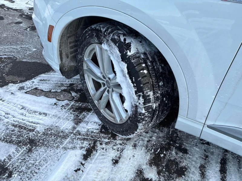 Audi Q7 * Progressiv * CARFAX * ОБДУХВАНЕ* ПАНОРАМА* , снимка 7 - Автомобили и джипове - 53425066