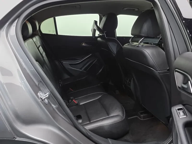 Mercedes-Benz GLA X156 Gla220, снимка 11 - Автомобили и джипове - 55259405