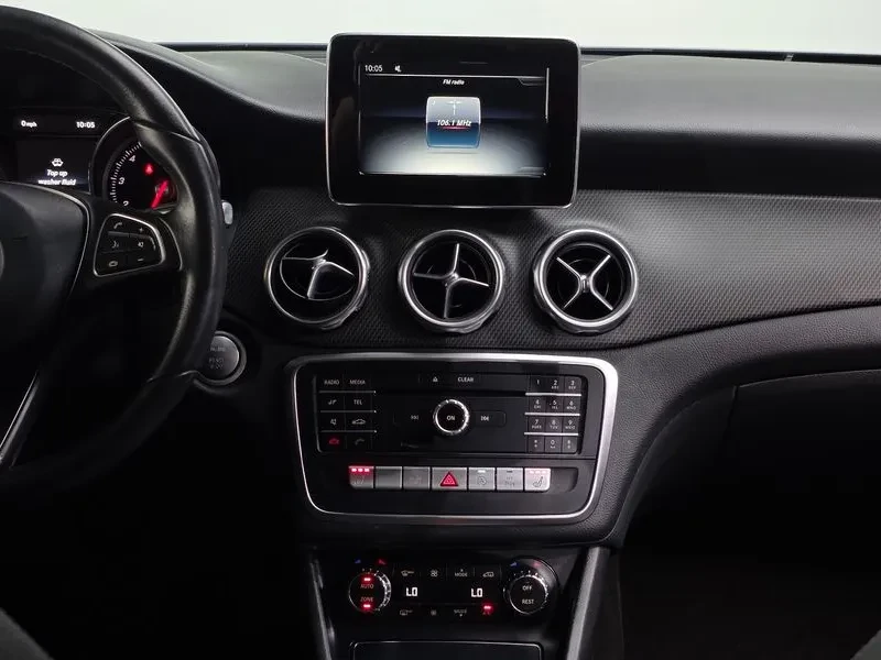 Mercedes-Benz GLA X156 Gla220, снимка 12 - Автомобили и джипове - 55259405
