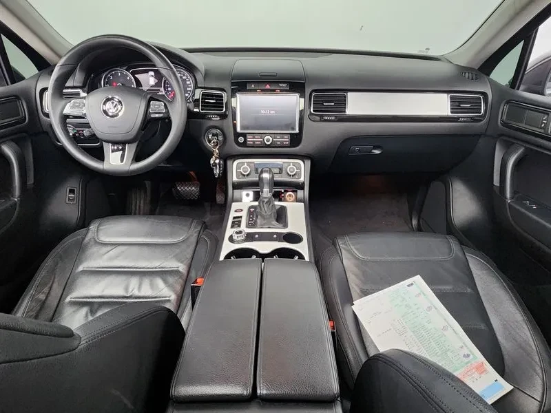 VW Touareg V6 3.0 Tdi Bluemotion 7P5, снимка 7 - Автомобили и джипове - 56116563
