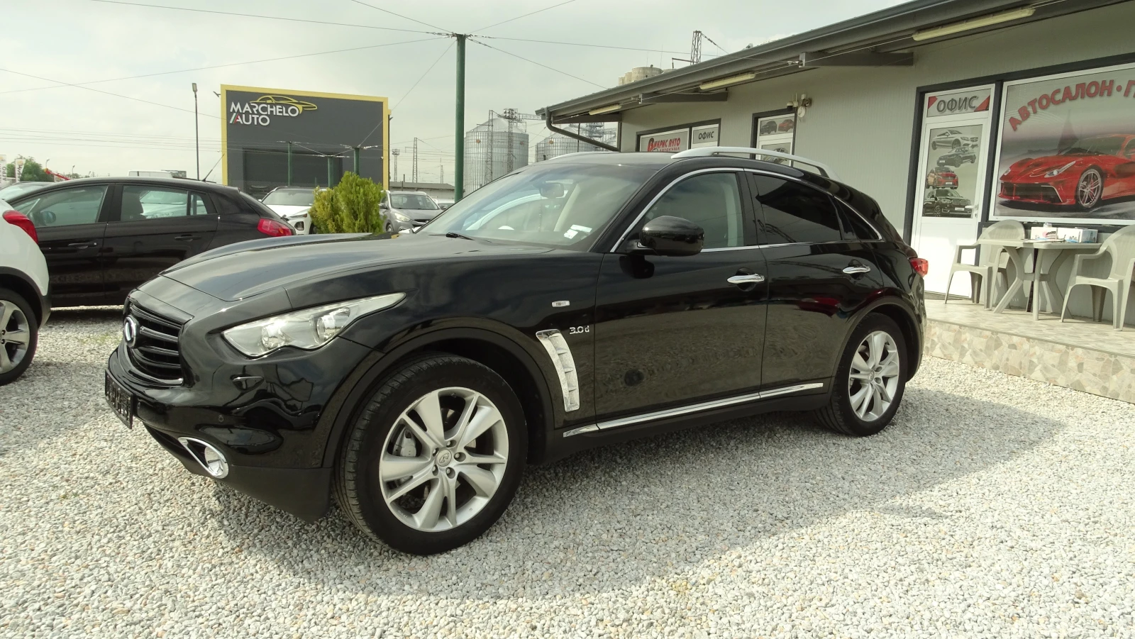 Infiniti QX70 3.0D* FULL - изображение 2