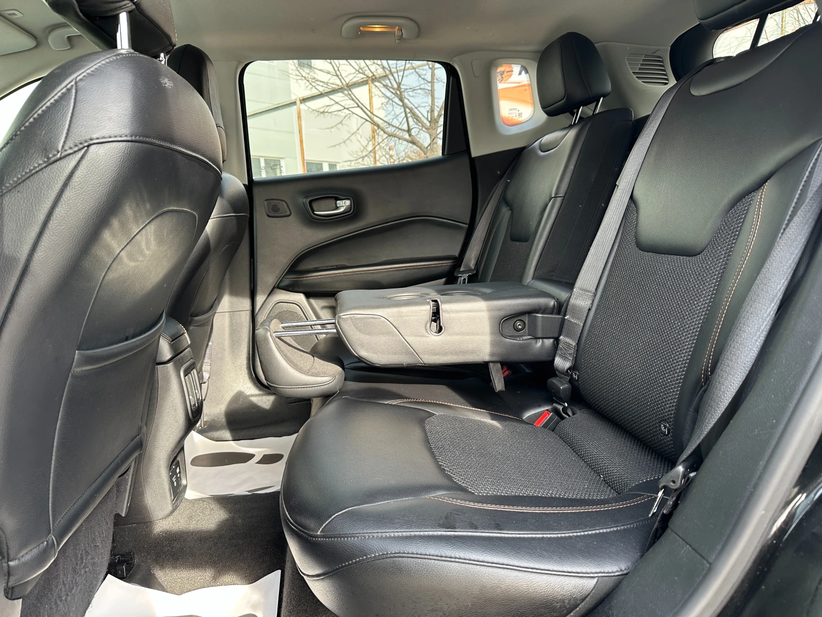 Jeep Compass 2.0d M-Jet Opening Edition 4WD, снимка 9 - Автомобили и джипове - 53707667