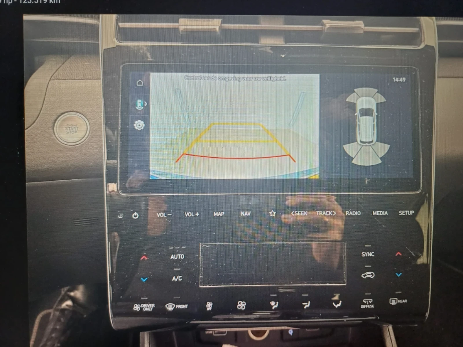 Hyundai Tucson Hybrid, снимка 10 - Автомобили и джипове - 54165044