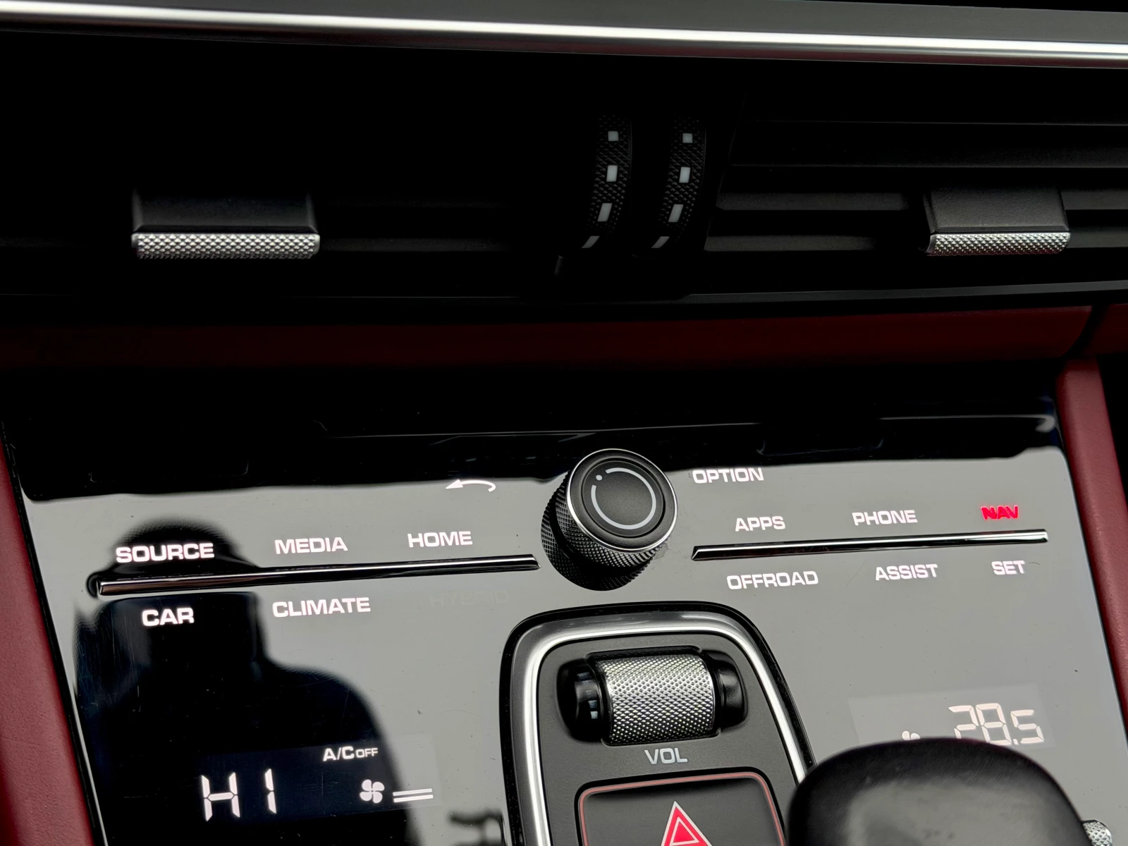 Porsche Cayenne BOSE* CARBON* PREMIUM PLUS PACKAGE* ПОДГРЕВ* ОБДУХ, снимка 7 - Автомобили и джипове - 54200354