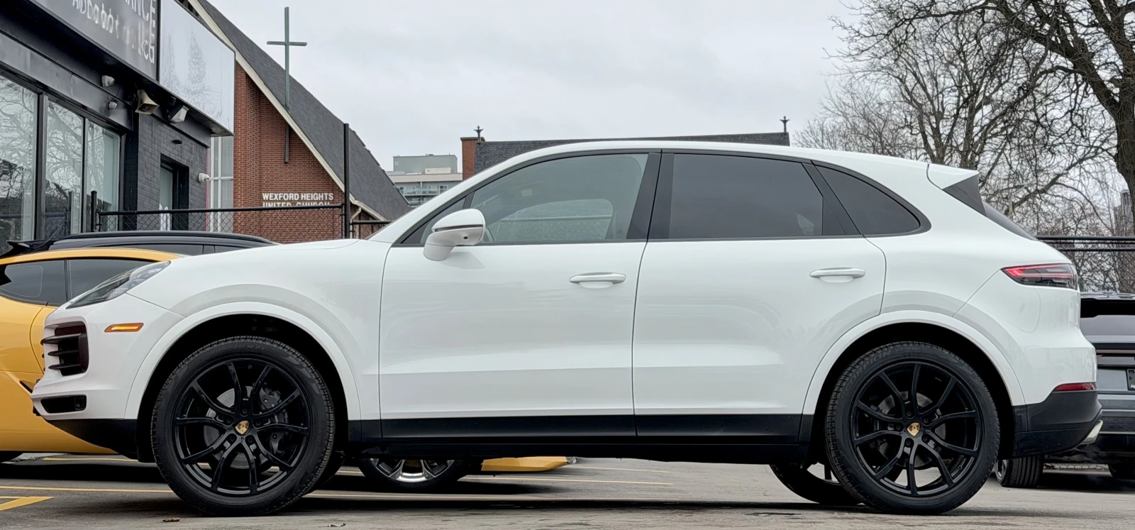 Porsche Cayenne BOSE* CARBON* PREMIUM PLUS PACKAGE* ПОДГРЕВ* ОБДУХ, снимка 3 - Автомобили и джипове - 54200354