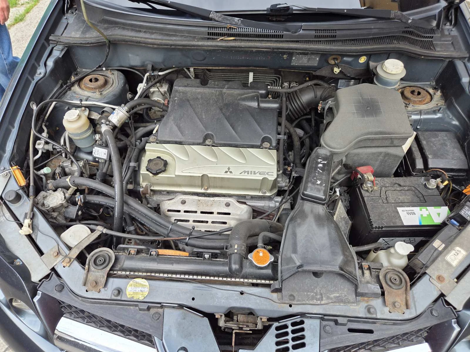 Mitsubishi Outlander 2.4 LPG, снимка 5 - Автомобили и джипове - 54985033