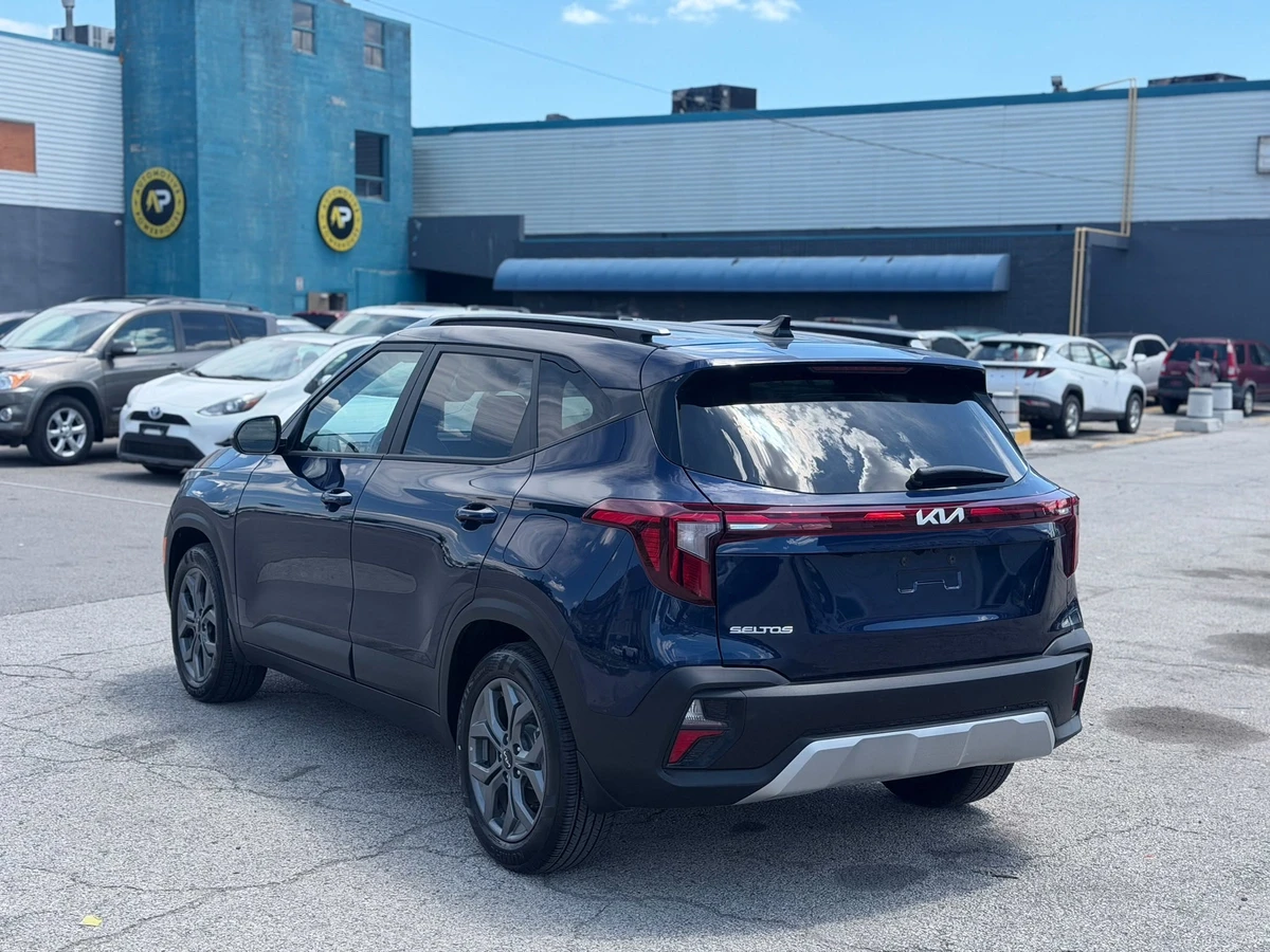 Kia Seltos Lx 2WD, снимка 4 - Автомобили и джипове - 55223921