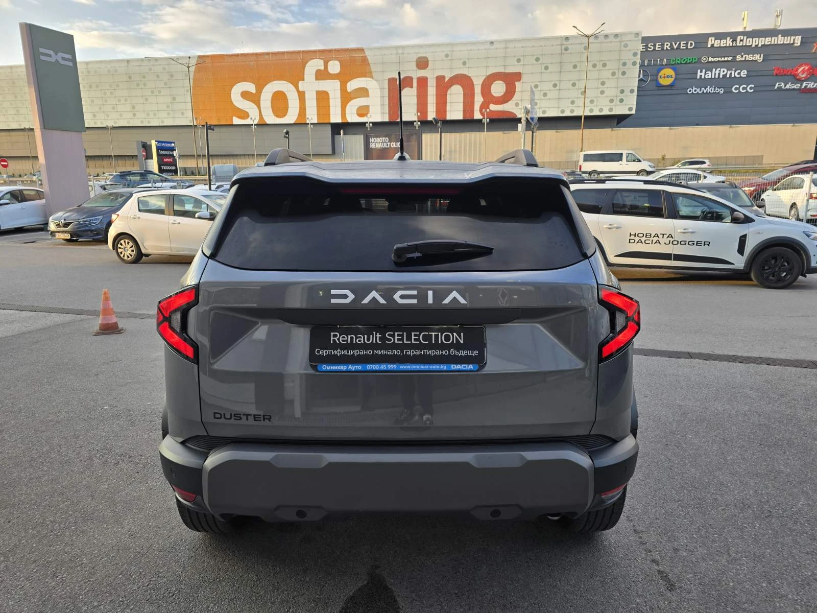 Dacia Duster 1.0 TCe 100 LPG, снимка 6 - Автомобили и джипове - 56257329