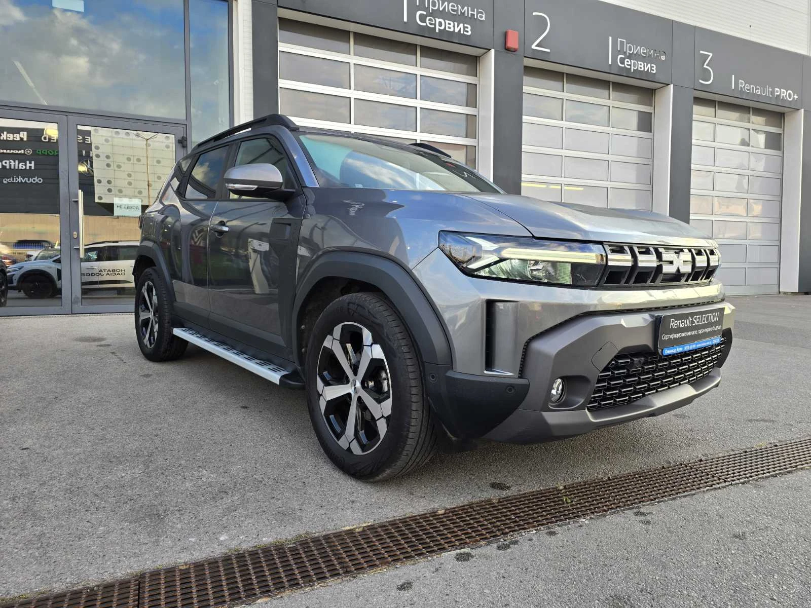 Dacia Duster 1.0 TCe 100 LPG, снимка 2 - Автомобили и джипове - 56257329