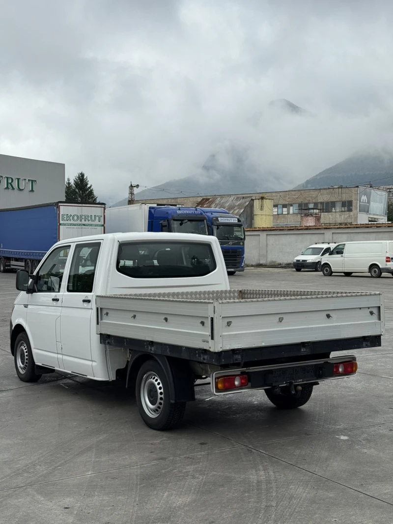 VW Transporter Товаропътнически, 2.0 Tdi 150 к.с., снимка 6 - Бусове и автобуси - 51880518