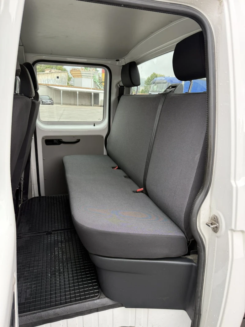 VW Transporter Товаропътнически, 2.0 Tdi 150 к.с., снимка 12 - Бусове и автобуси - 51880518
