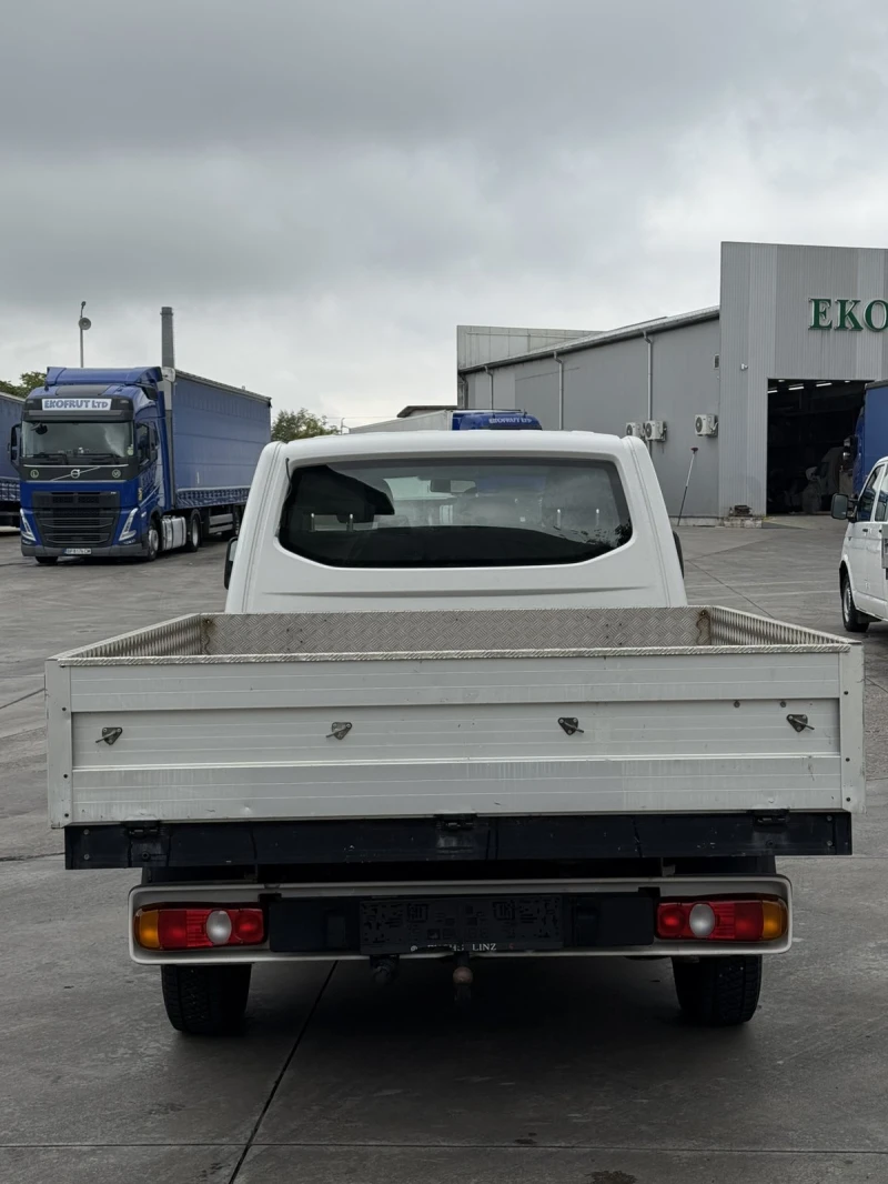 VW Transporter Товаропътнически, 2.0 Tdi 150 к.с., снимка 5 - Бусове и автобуси - 51880518