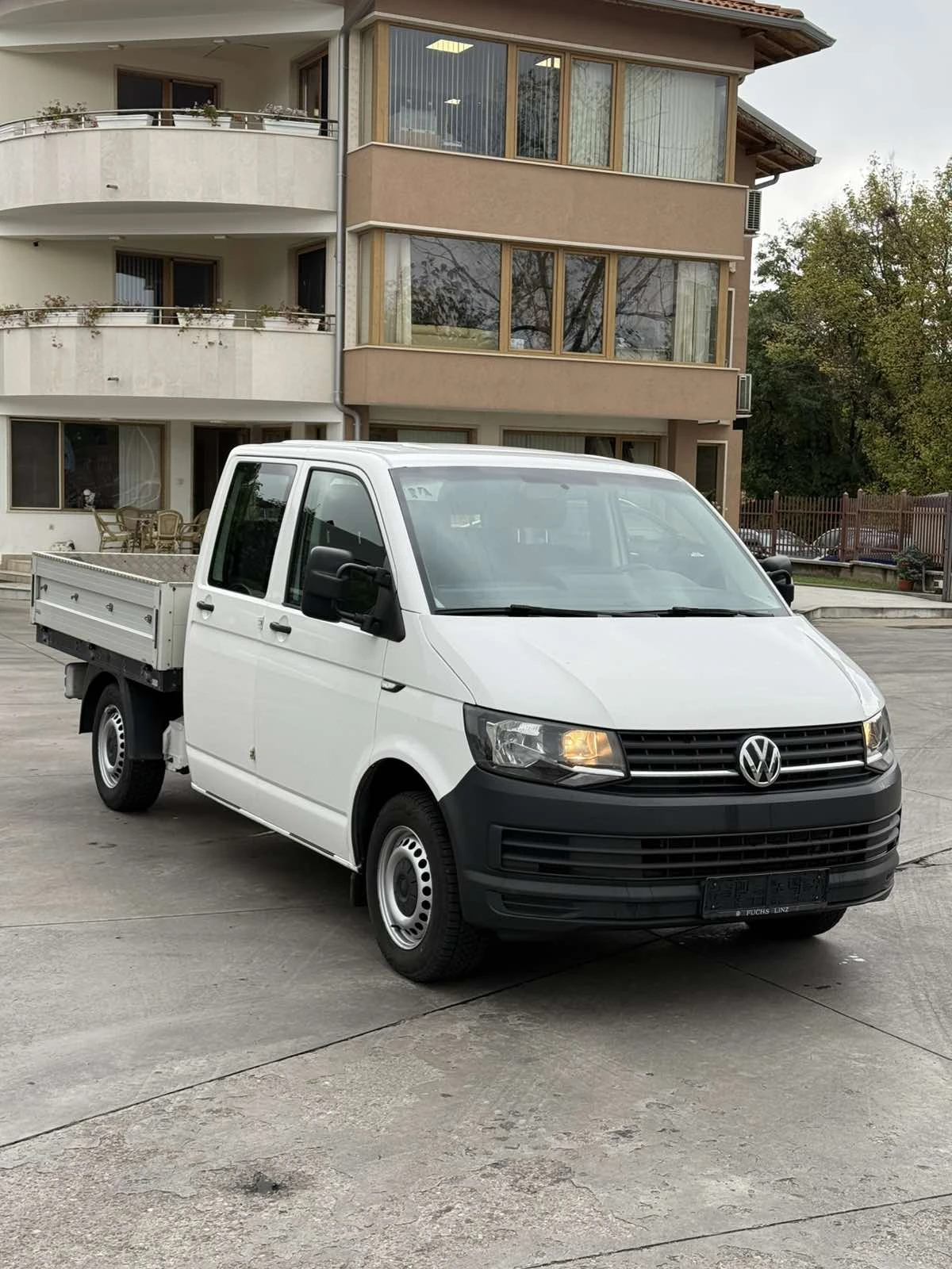VW Transporter Товаропътнически, 2.0 Tdi 150 к.с., снимка 1