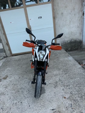     Ktm Duke 125 ABS 1  