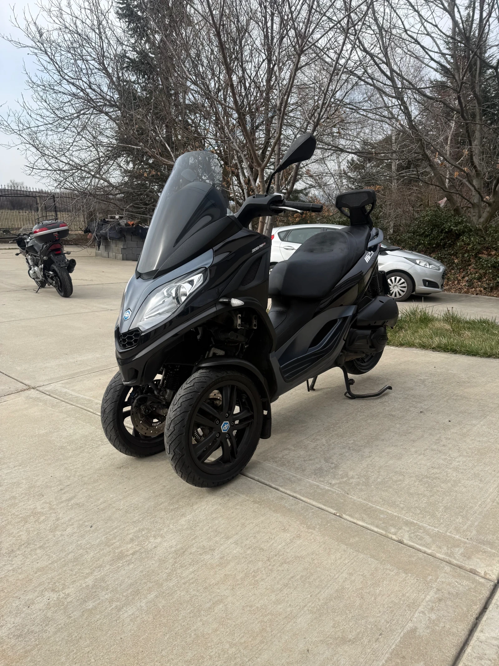Piaggio Mp3 LT 300 2020 ABS - изображение 4
