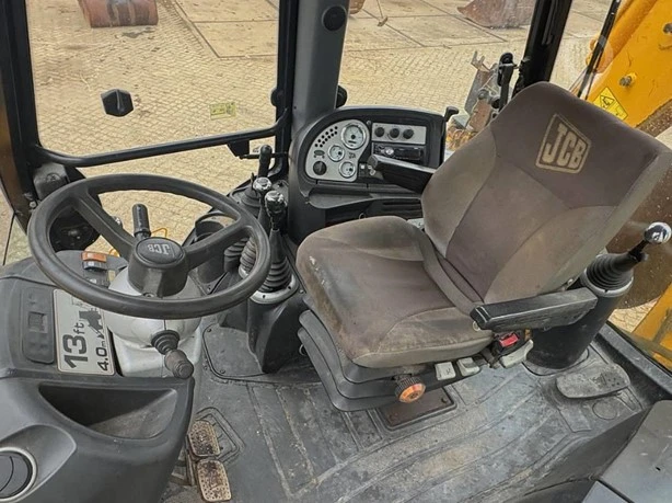 Багер JCB 3CX, снимка 5 - Индустриална техника - 54069578