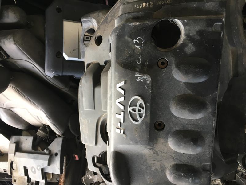Интериор и аксесоари за Toyota Yaris, снимка 1 - Части - 17593368