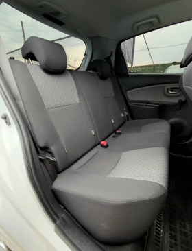 Toyota Yaris 1.3VVT-i* FACE* DYNAMIC* 80000KM* СОБСТВЕН ЛИЗИНГ, снимка 9